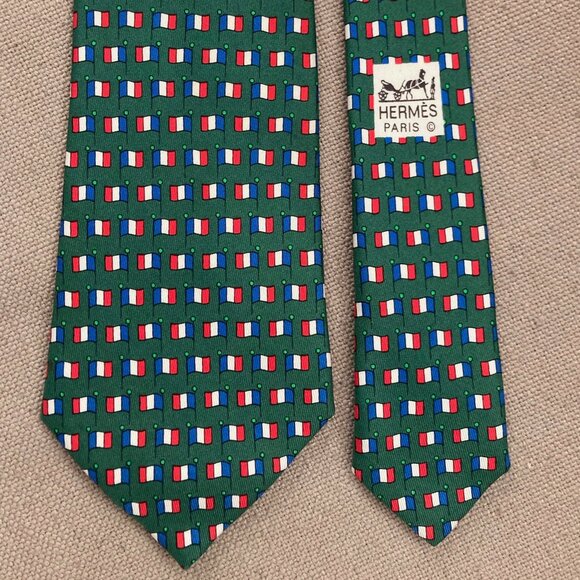 100% REAL HERMES TIE ~ DARKER GREEN w FUN RED WHITE BLUE  100% REAL HERMES TIE ~ DARKER GREEN w FUN RED WHITE BLUE FRENCH FLAG TRICOLOR main image 0